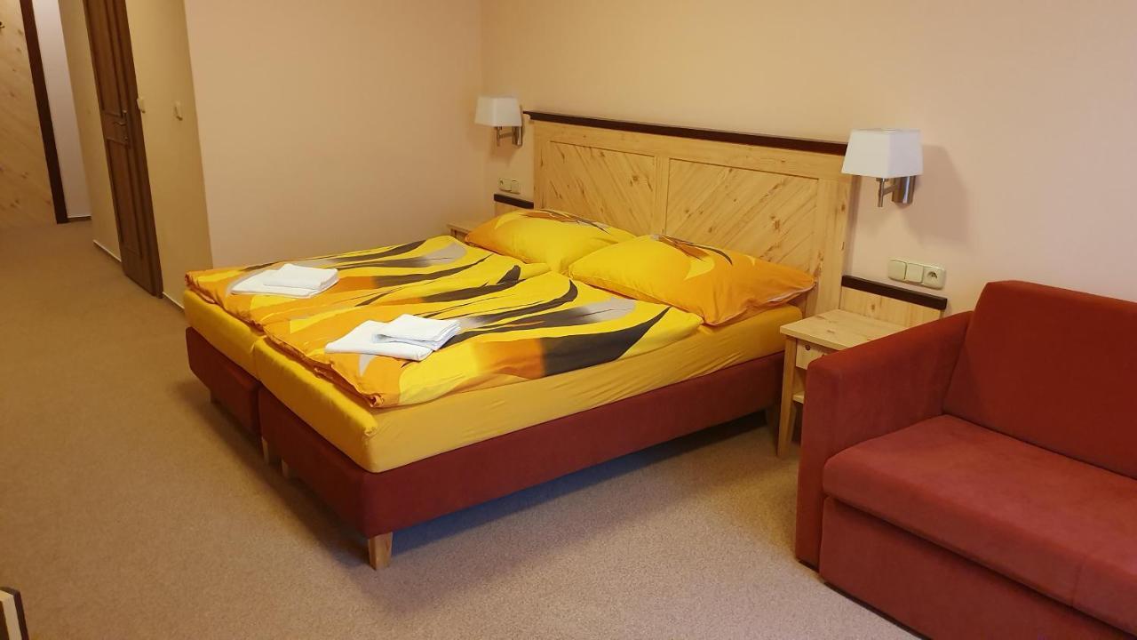 Hotel Obri Sud Javornik Jermanice المظهر الخارجي الصورة